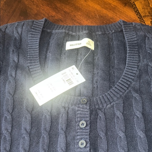 Holister women's Xsmall top NWT - Picture 2 of 3